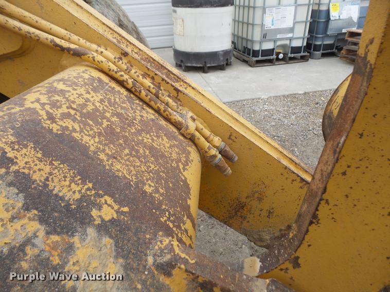 image for item DA8049 1984 John Deere 644C wheel loader