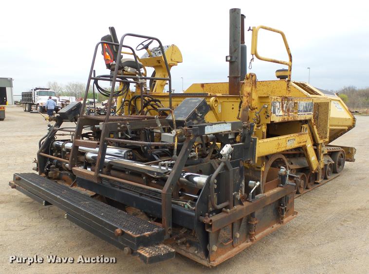 image for item DB0141 1999 Caterpillar AP-1055B paver