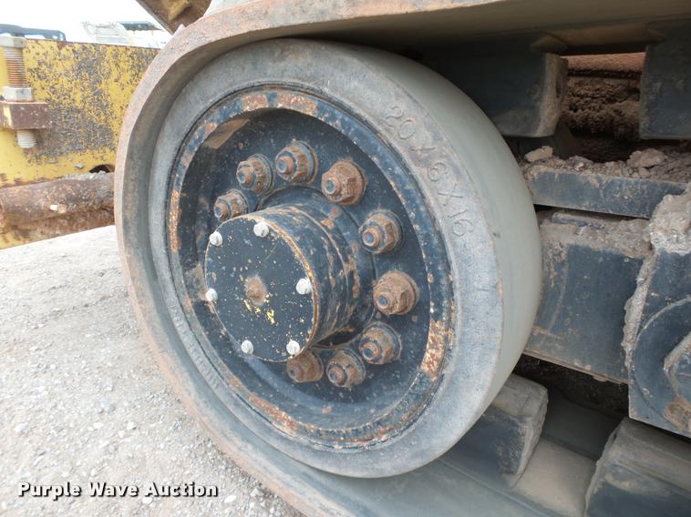 image for item DB0141 1999 Caterpillar AP-1055B paver