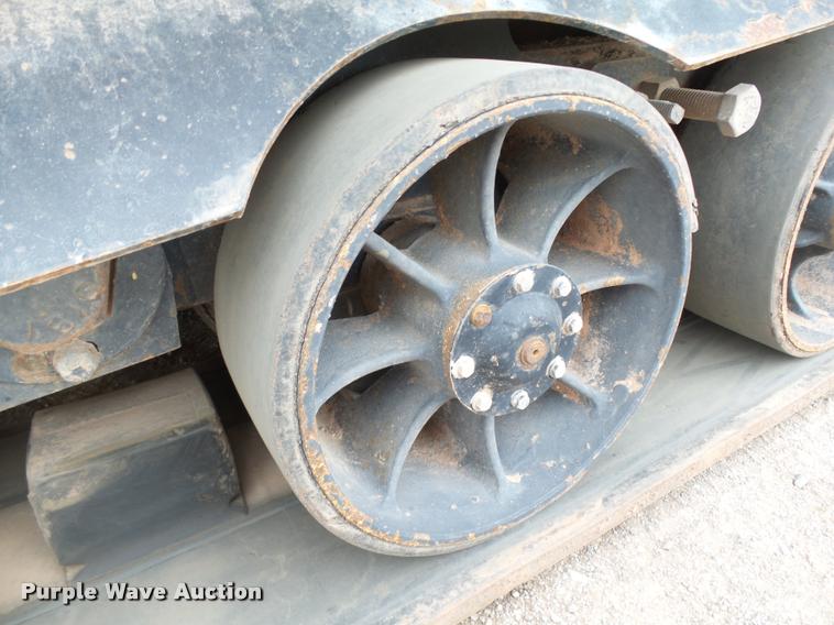 image for item DB0141 1999 Caterpillar AP-1055B paver