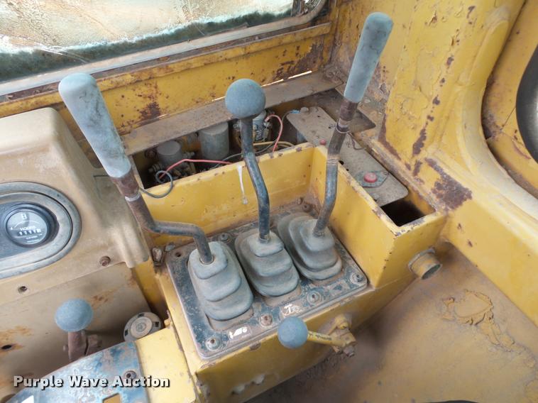 image for item DB0142 1989 Caterpillar 615C elevating scraper