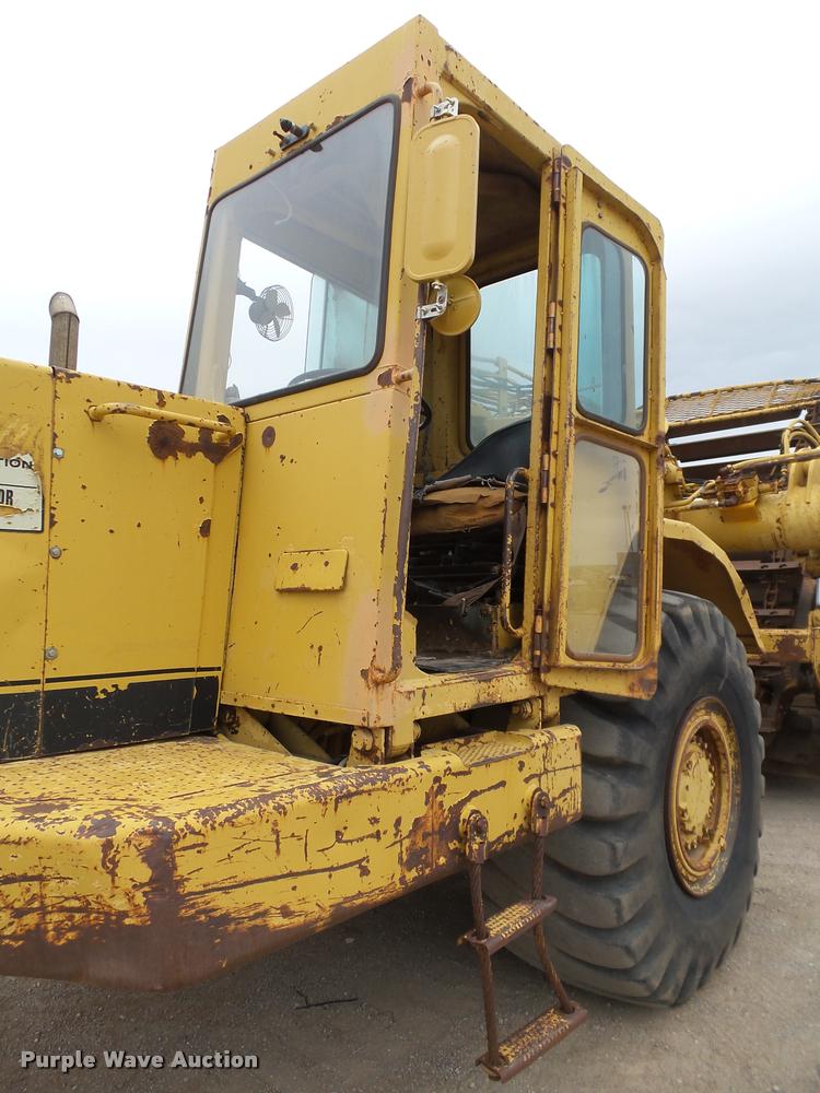 image for item DB0142 1989 Caterpillar 615C elevating scraper