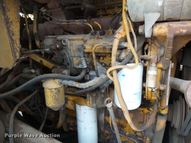 image for item DB0142 1989 Caterpillar 615C elevating scraper