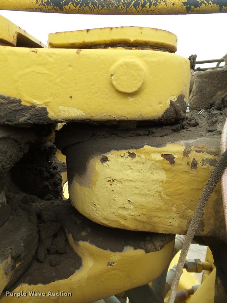 image for item DB0142 1989 Caterpillar 615C elevating scraper