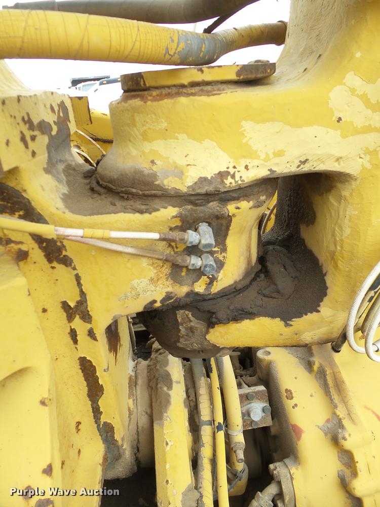 image for item DB0142 1989 Caterpillar 615C elevating scraper