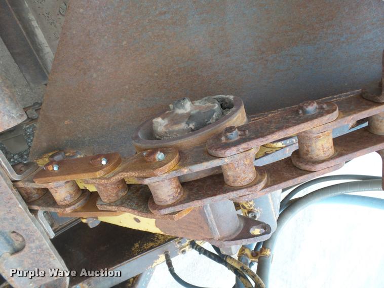 image for item DB0142 1989 Caterpillar 615C elevating scraper