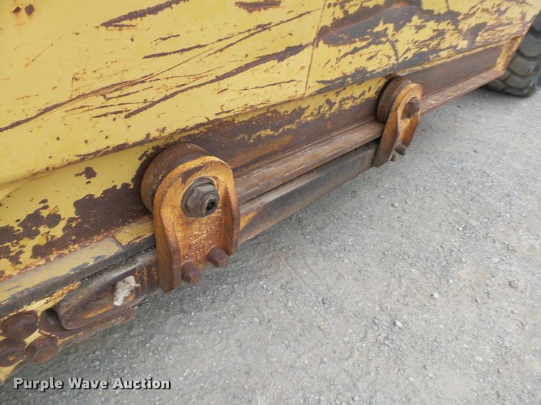 image for item DB0142 1989 Caterpillar 615C elevating scraper