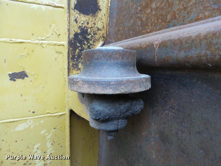 image for item DB0142 1989 Caterpillar 615C elevating scraper