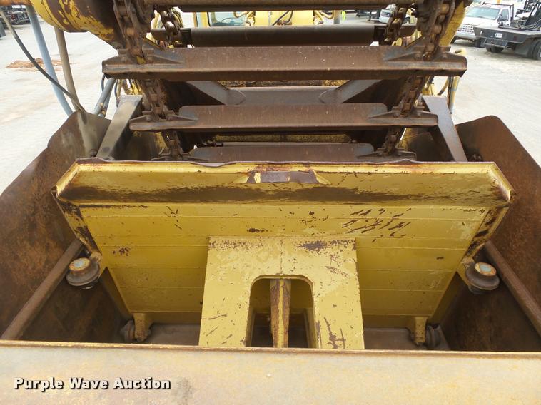 image for item DB0142 1989 Caterpillar 615C elevating scraper