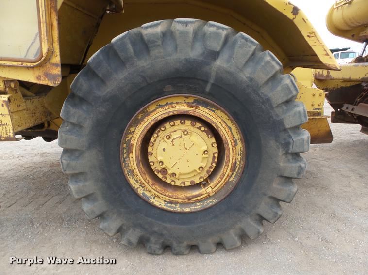 image for item DB0142 1989 Caterpillar 615C elevating scraper
