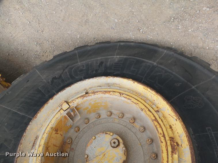 image for item DB0142 1989 Caterpillar 615C elevating scraper