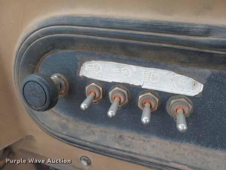 image for item DB0143 1989 Caterpillar 615C elevating scraper