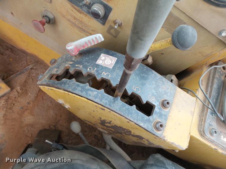 image for item DB0143 1989 Caterpillar 615C elevating scraper