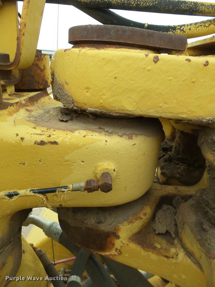 image for item DB0143 1989 Caterpillar 615C elevating scraper