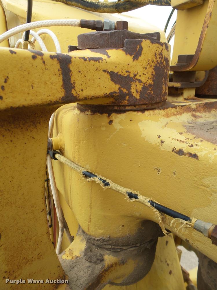 image for item DB0143 1989 Caterpillar 615C elevating scraper