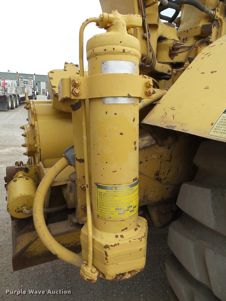 image for item DB0143 1989 Caterpillar 615C elevating scraper