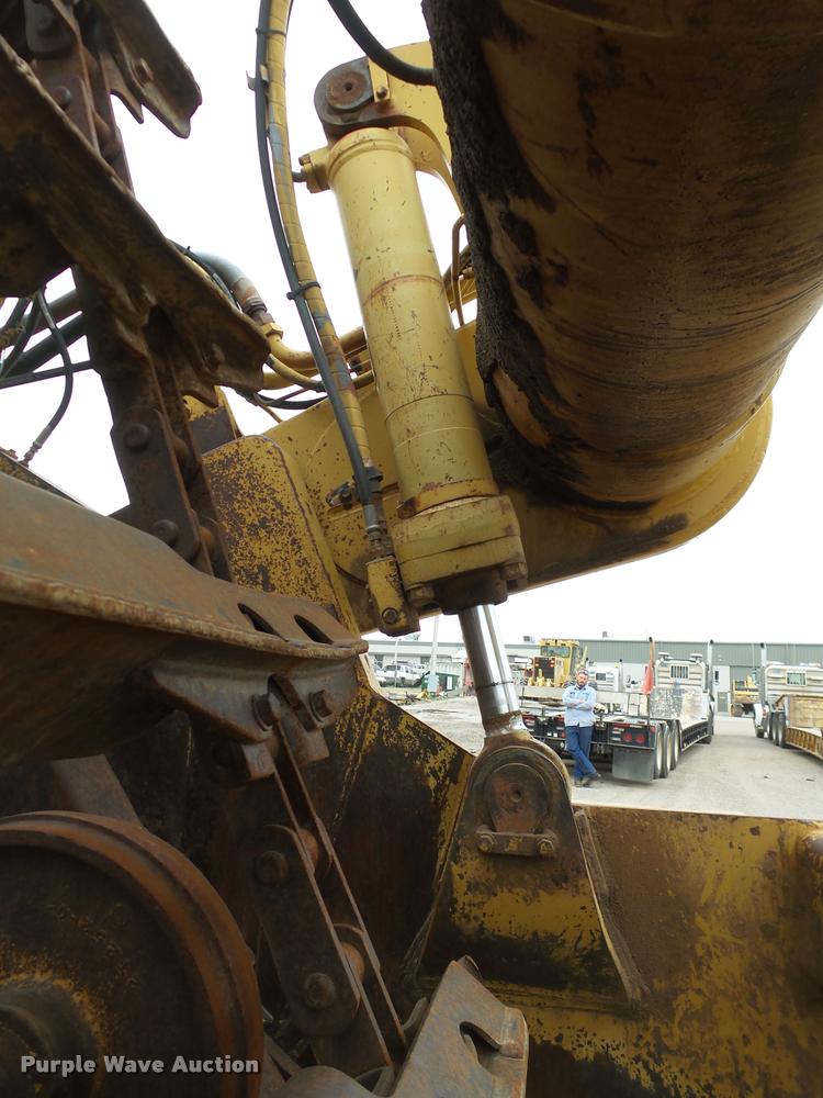 image for item DB0143 1989 Caterpillar 615C elevating scraper