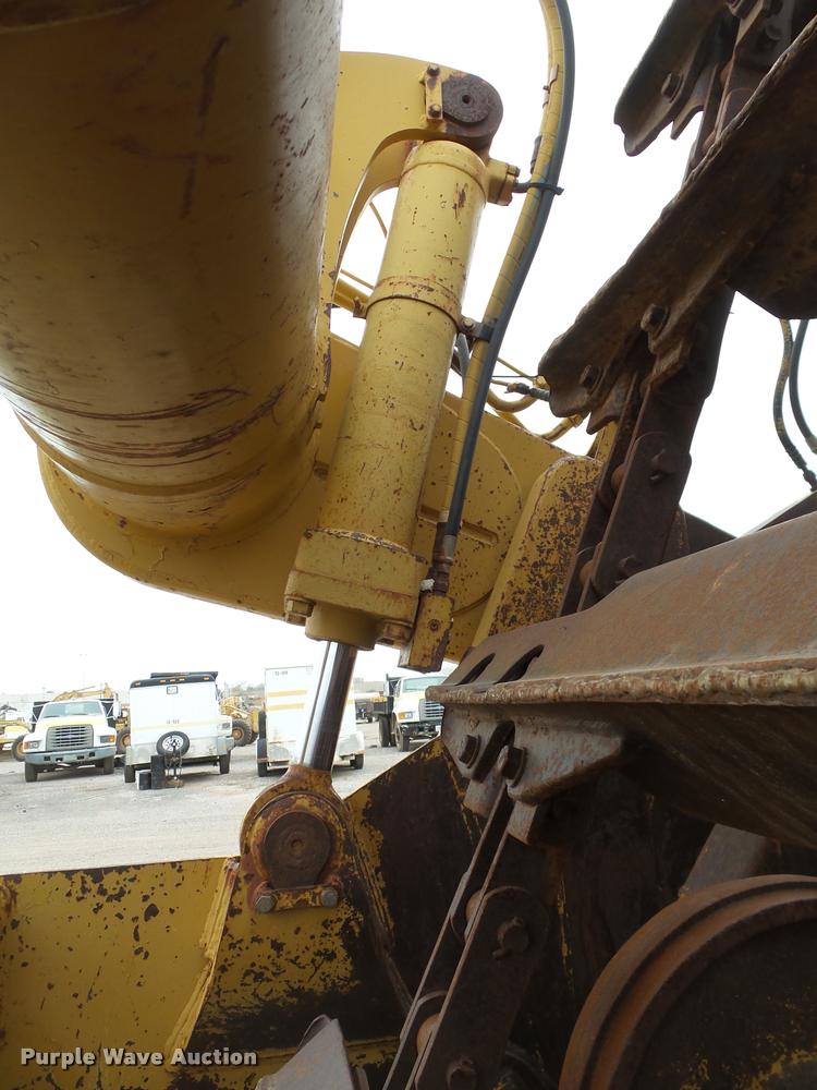 image for item DB0143 1989 Caterpillar 615C elevating scraper