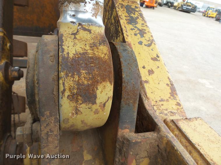 image for item DB0143 1989 Caterpillar 615C elevating scraper