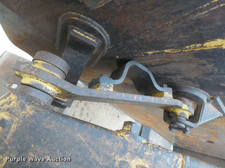 image for item DB0143 1989 Caterpillar 615C elevating scraper