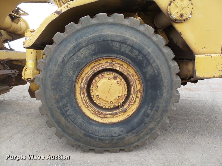 image for item DB0143 1989 Caterpillar 615C elevating scraper