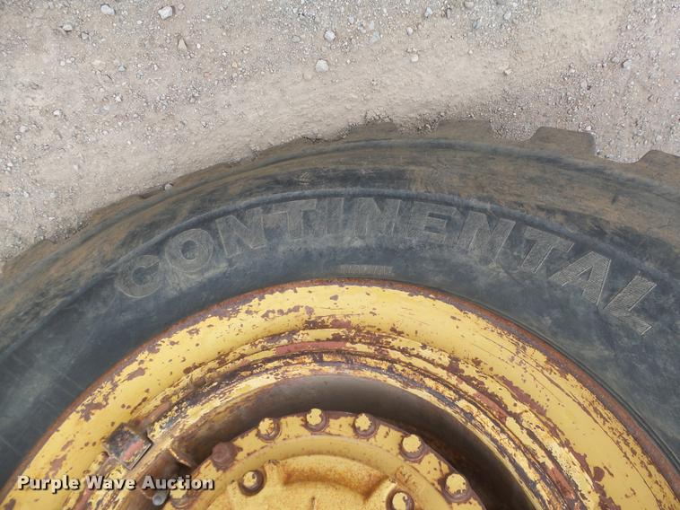 image for item DB0143 1989 Caterpillar 615C elevating scraper