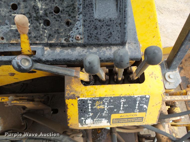 image for item DB0144 1986 John Deere 210C landscape tractor