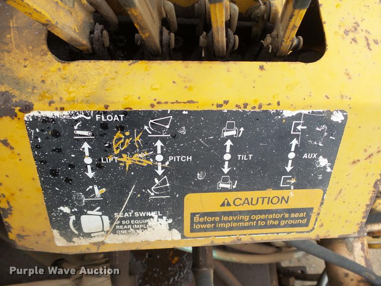 image for item DB0144 1986 John Deere 210C landscape tractor