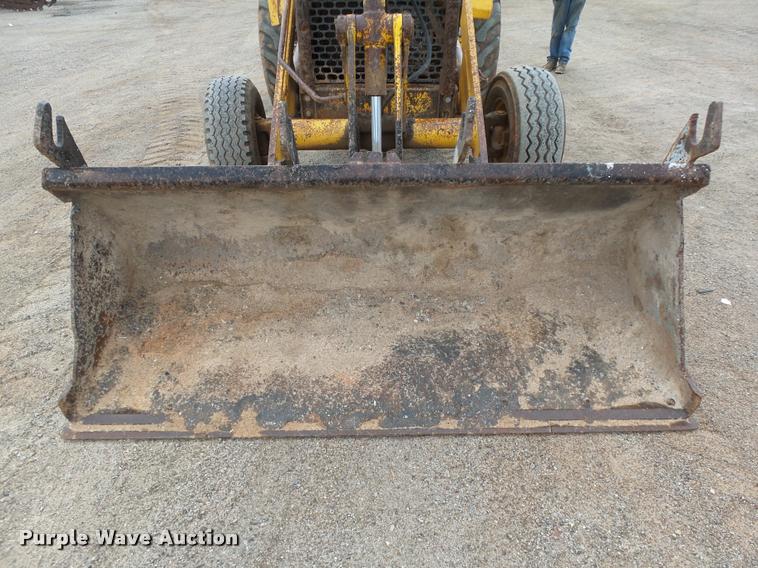 image for item DB0144 1986 John Deere 210C landscape tractor