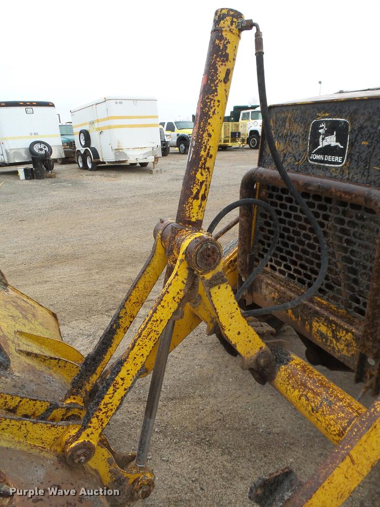 image for item DB0144 1986 John Deere 210C landscape tractor