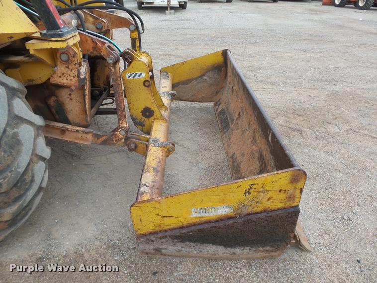 image for item DB0144 1986 John Deere 210C landscape tractor