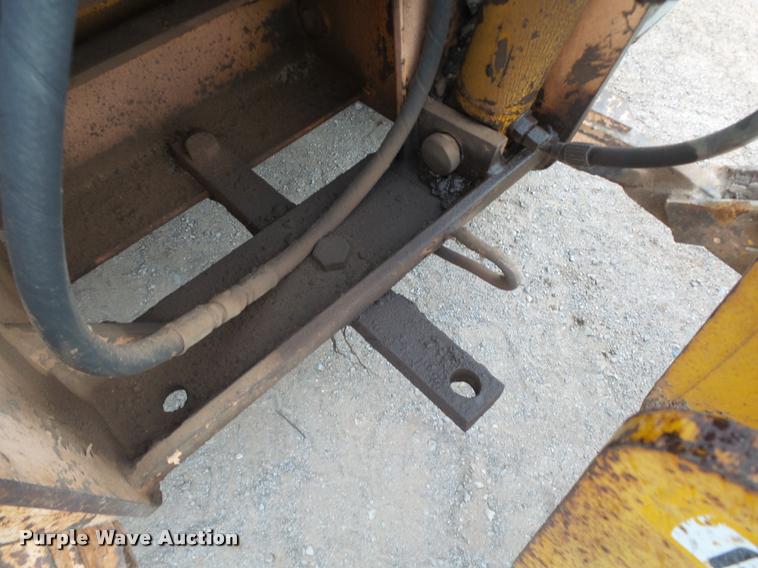 image for item DB0144 1986 John Deere 210C landscape tractor