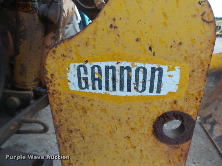 image for item DB0144 1986 John Deere 210C landscape tractor