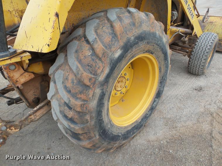 image for item DB0144 1986 John Deere 210C landscape tractor