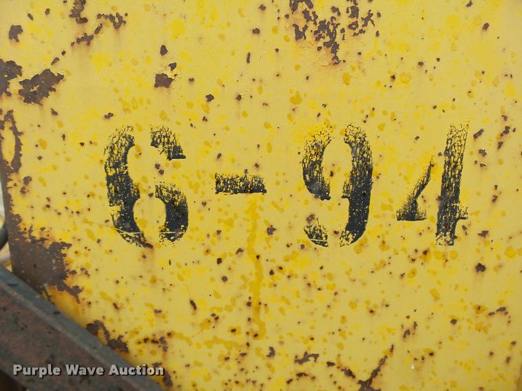 image for item DB0144 1986 John Deere 210C landscape tractor