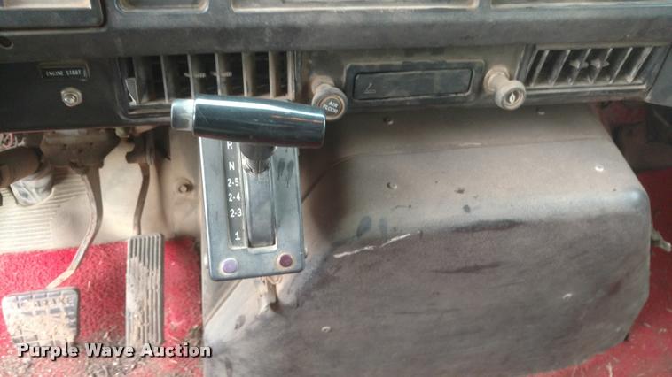 image for item DB0874 1997 International 4900 dump truck