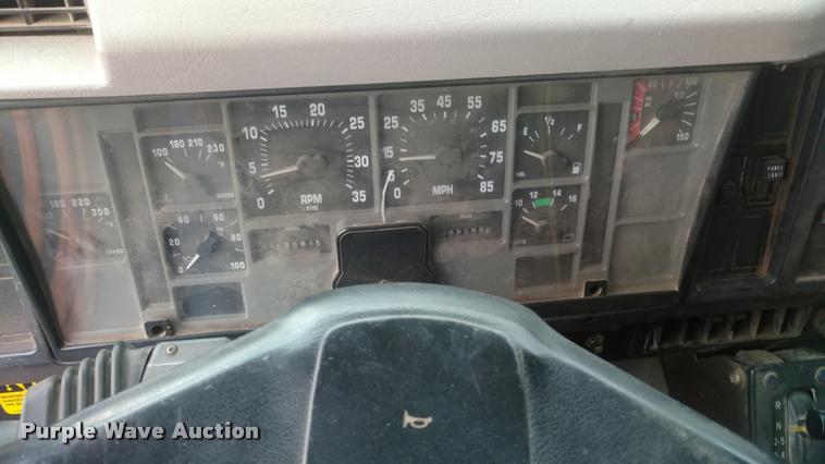 image for item DB0874 1997 International 4900 dump truck