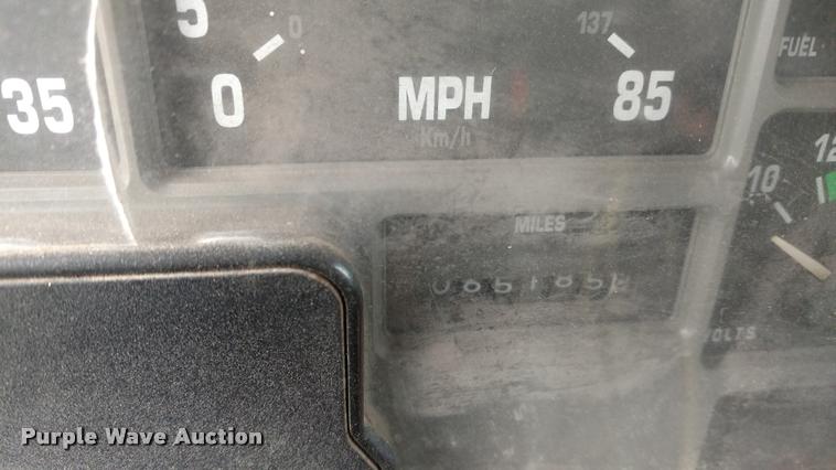 image for item DB0874 1997 International 4900 dump truck