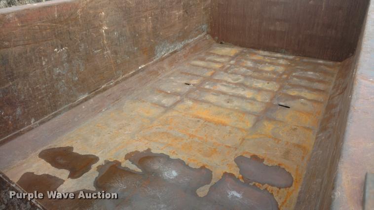 image for item DB0874 1997 International 4900 dump truck