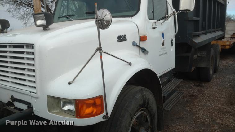 image for item DB0874 1997 International 4900 dump truck