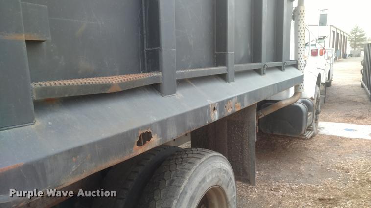 image for item DB0874 1997 International 4900 dump truck