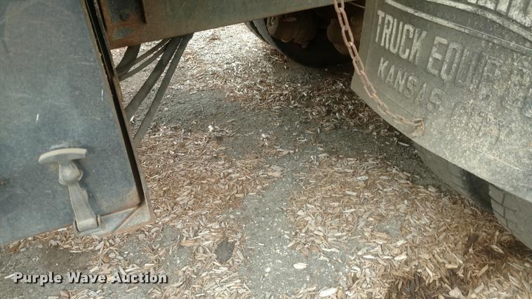 image for item DB0874 1997 International 4900 dump truck