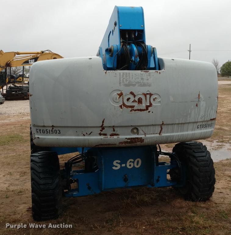image for item DB0884 2005 Genie S60 boom lift