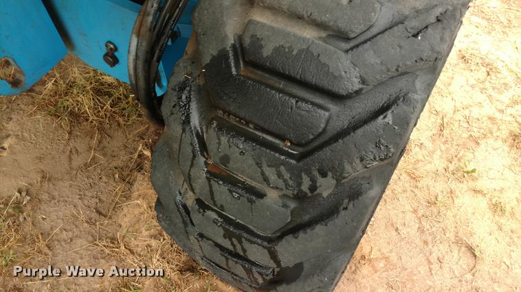 image for item DB0884 2005 Genie S60 boom lift