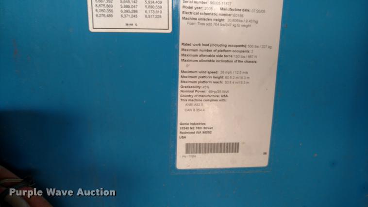 image for item DB0884 2005 Genie S60 boom lift
