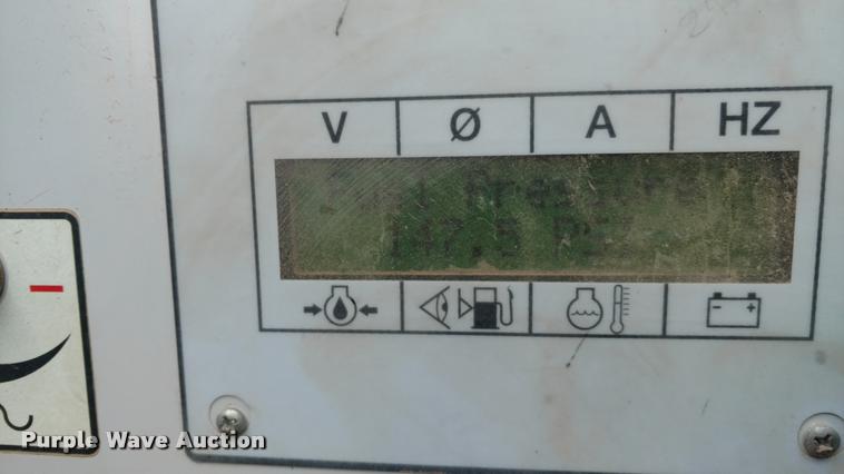 image for item DB0884 2005 Genie S60 boom lift