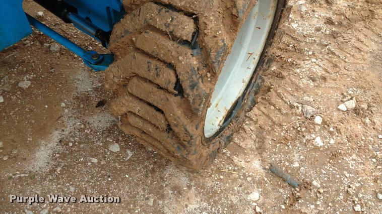 image for item DB0885 2005 Genie S65 boom lift