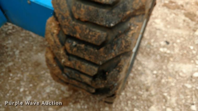 image for item DB0885 2005 Genie S65 boom lift