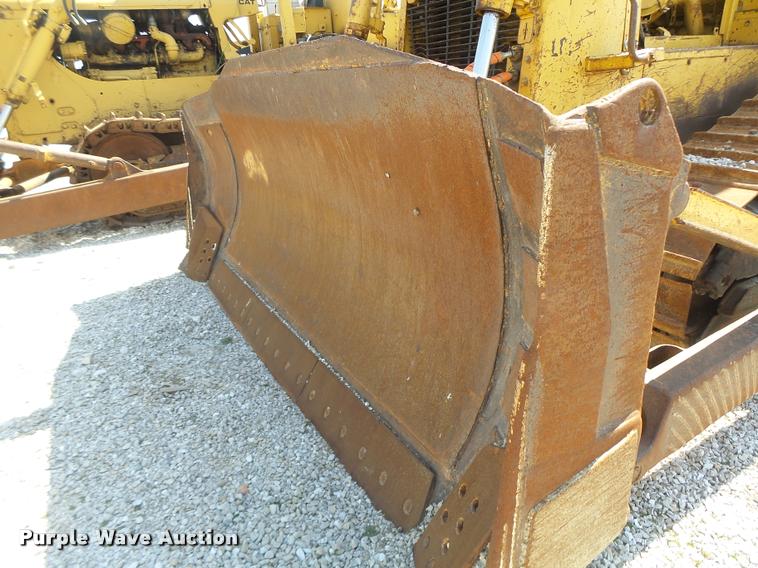 image for item DB1293 Caterpillar D7H Series II dozer