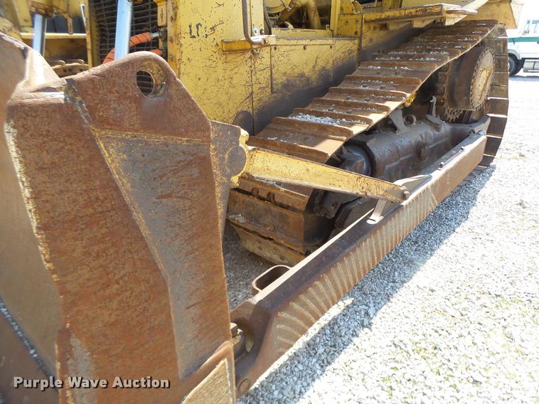 image for item DB1293 Caterpillar D7H Series II dozer
